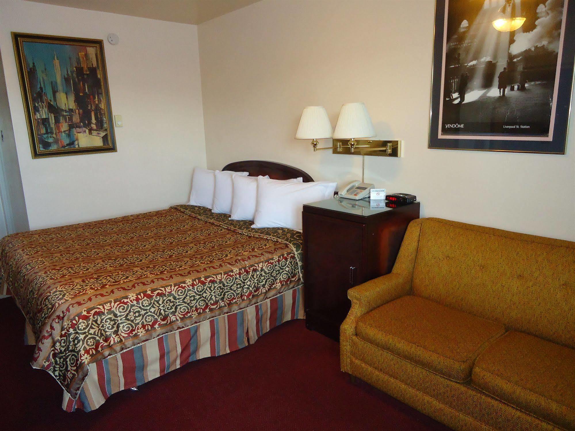 Imperial Fireside Inn 서드베리 외부 사진