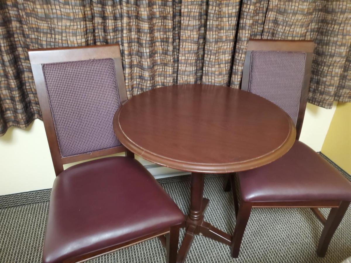 Imperial Fireside Inn 서드베리 외부 사진
