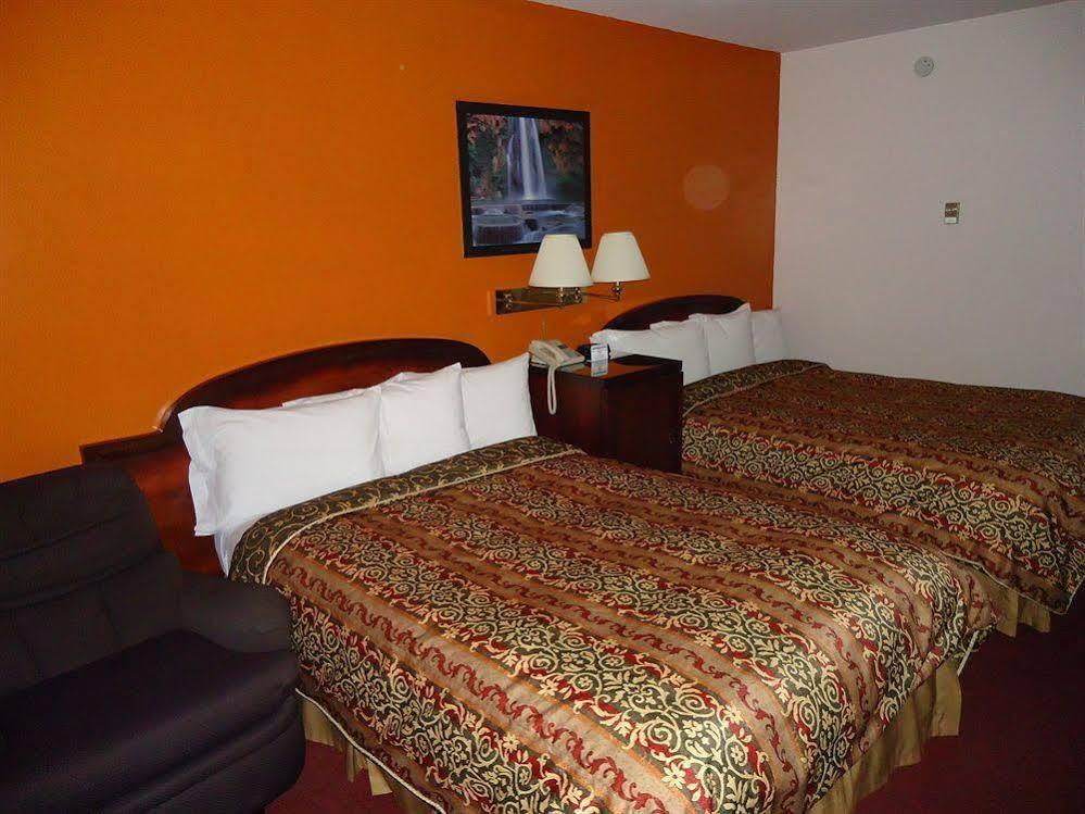 Imperial Fireside Inn 서드베리 외부 사진